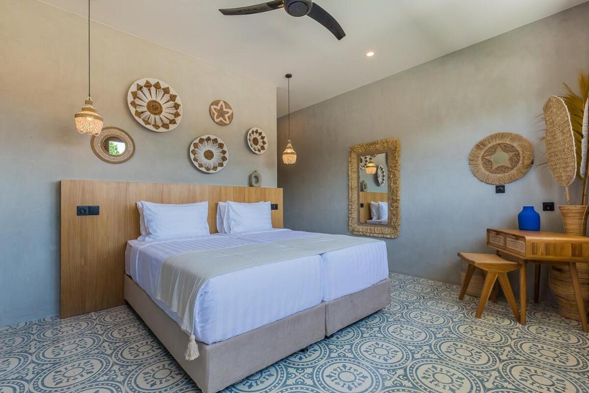 Jazz 3br 10m Pool